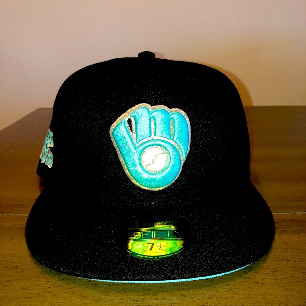 Hat Club Milwaukee Brewers GITD New Era 5950